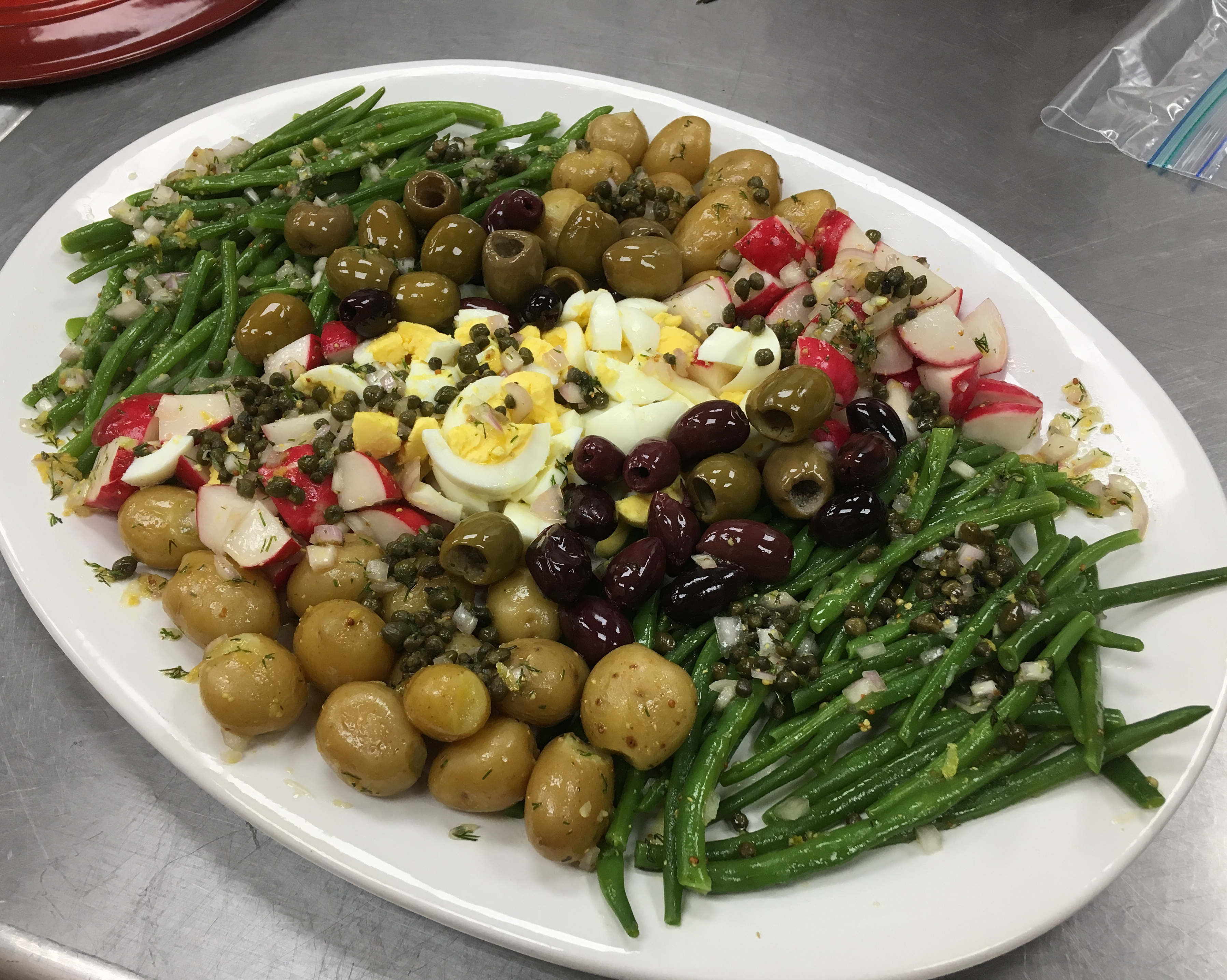 Vegetable Niçoise salad